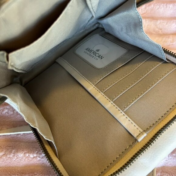 American Leather Crossbody Bag RFID Small Lightweight Travel Purse - Picture 10 of 16